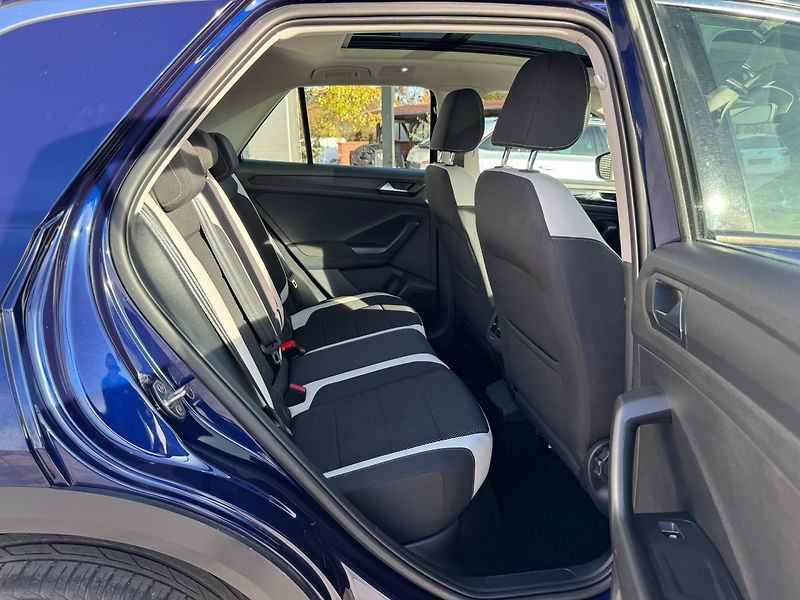 Volkswagen T-Roc (2019) SPORT 1.5 TSI DSG - fotka 28 z 40