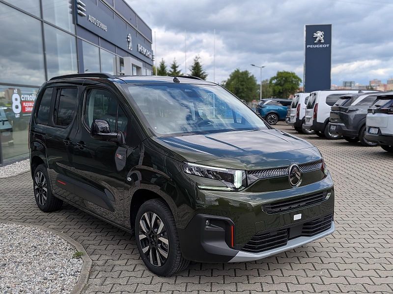 Citroën Berlingo (2026) MAX Diesel 130k Manual - fotka 4 z 12
