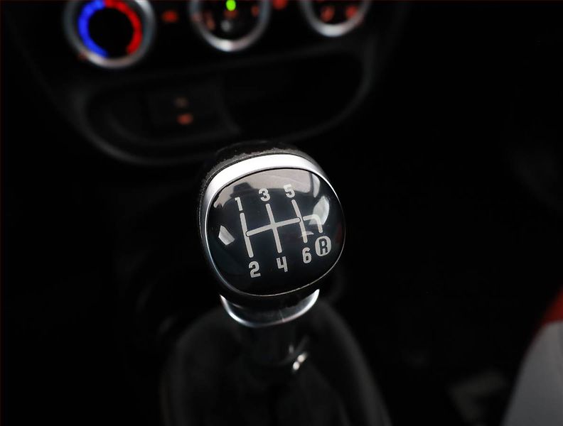 Fiat 500L (2012) 1.4 16V, Tempomat - fotka 14 z 17