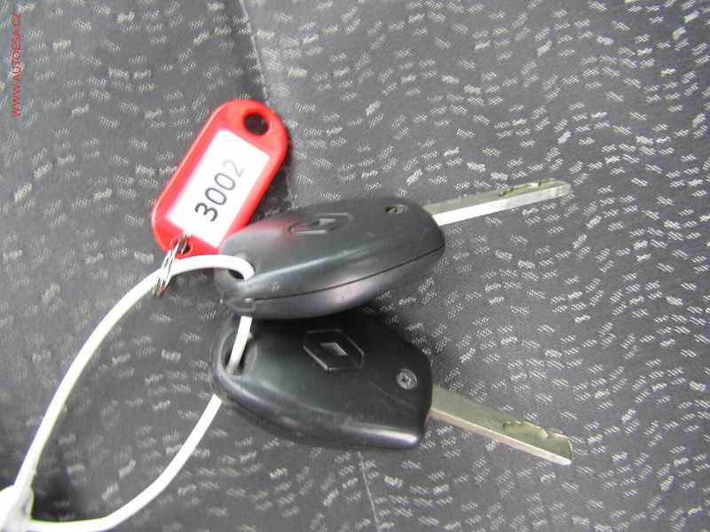 Renault Modus (2005) 1.6i, AC - fotka 18 z 18
