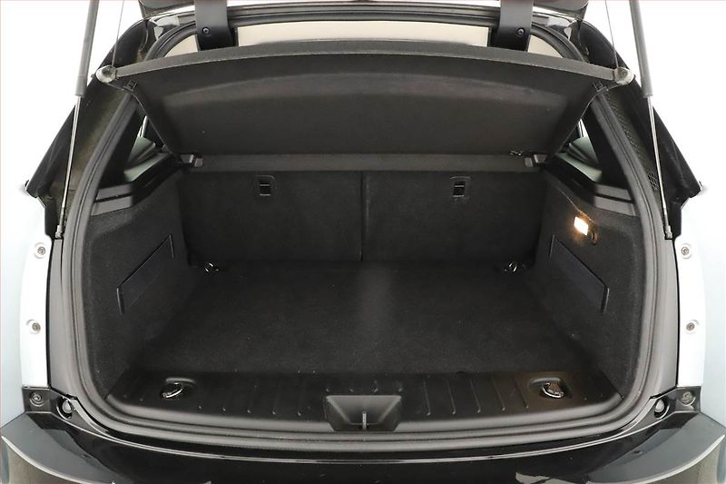 BMW i3 (2015) 60Ah BEV, SoH 82%, Automat - fotka 20 z 21