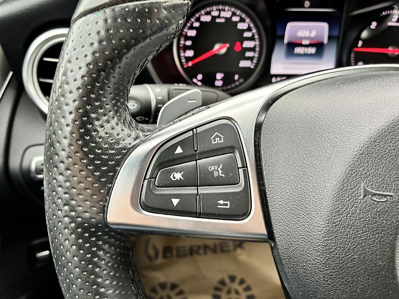 Mercedes-Benz GLC 250d-150kw,4x4,COUPE, AMG,AT  - fotka 31 z 36