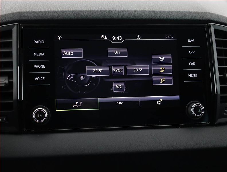 Škoda Karoq (2024) Fresh 2.0 TDI - fotka 15 z 21
