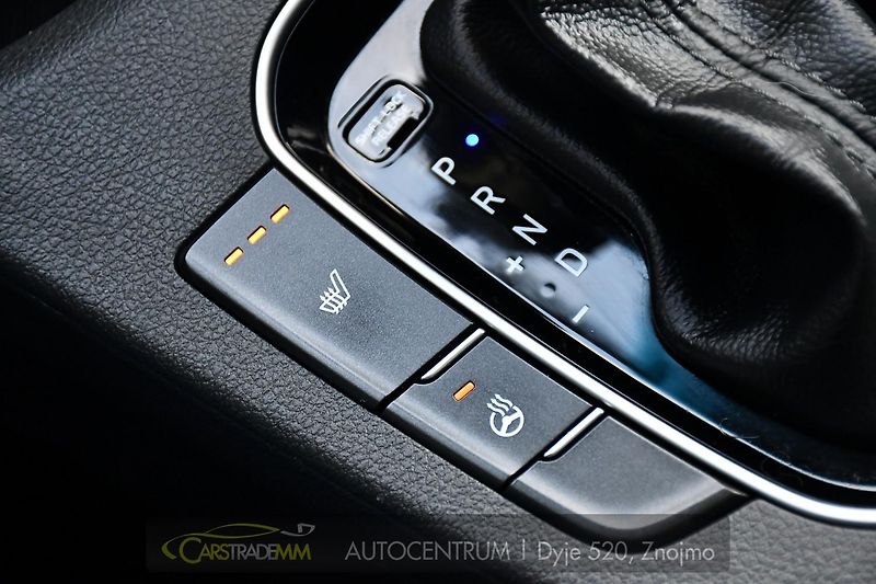 Hyundai i30 1,6CRDi STYLE AUTOMAT - fotka 34 z 48