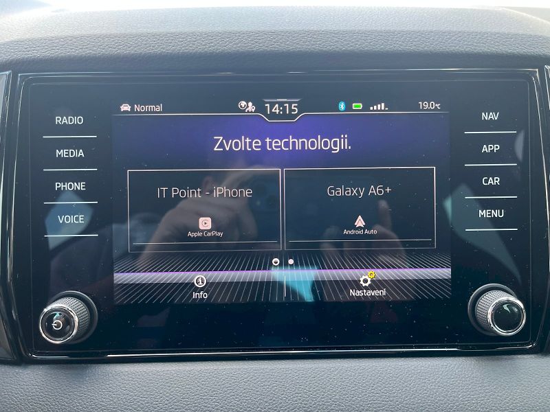 Škoda Karoq (2023) SPORTLINE TSI 1.5/110KW 6MP - fotka 29 z 35