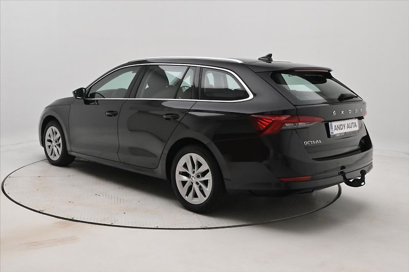 Škoda Octavia 2,0 TDI 110 kW DSG MATRIX LED - fotka 7 z 33