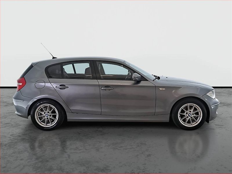 BMW Řada 1 (2011) 118d, po STK, jezdí výborně - fotka 6 z 17