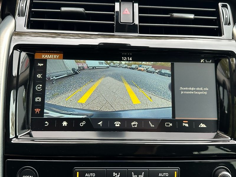 Land Rover Discovery 3,0 TDV6 190kW-HSE-CZ-DPH - fotka 40 z 49
