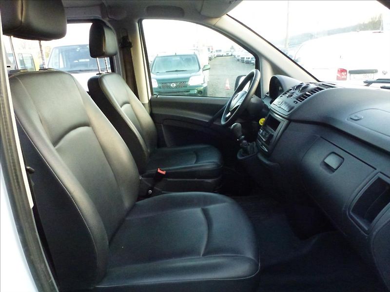 Mercedes-Benz Vito 2,2 113CDI  KAWA 5 míst - fotka 26 z 46