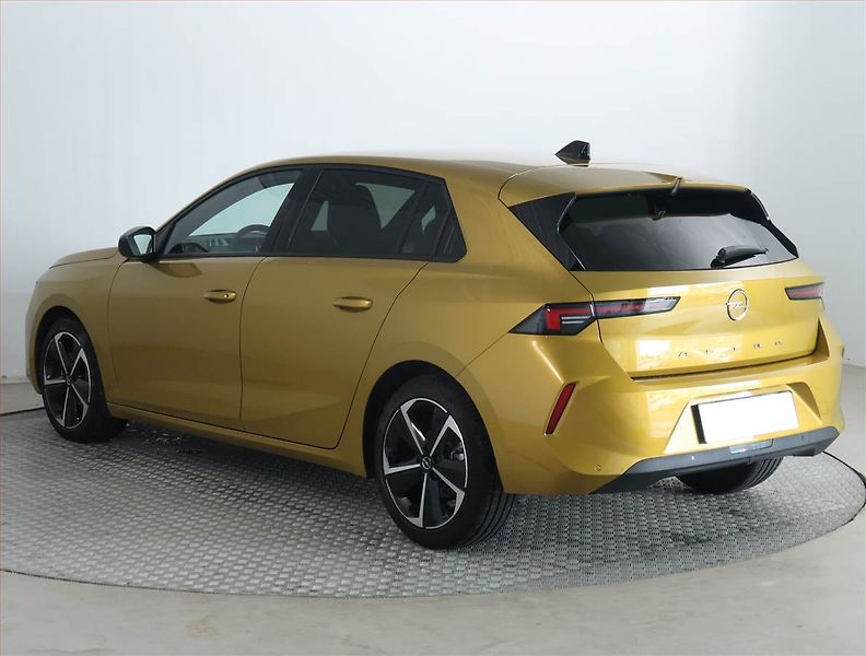 Opel Astra (2026) 1.2 Turbo - fotka 4 z 18