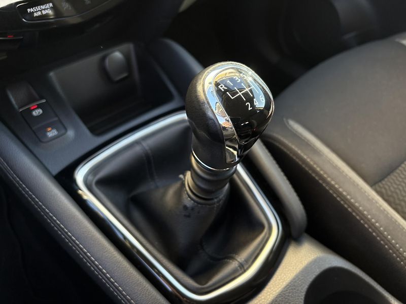 Nissan Qashqai 1.3 DiG-T 103KW Acenta Winter - fotka 20 z 23