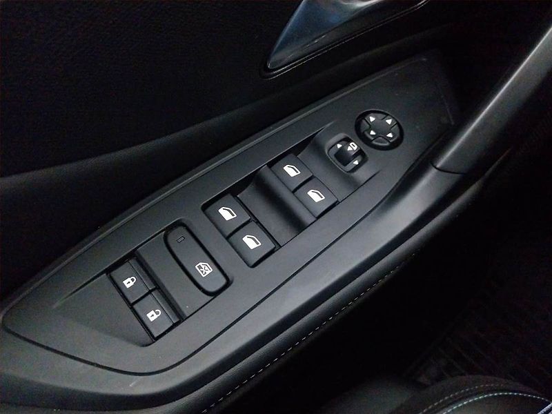Peugeot 308 (2023) 1.2 PureTech, ČR,1.maj - fotka 17 z 20