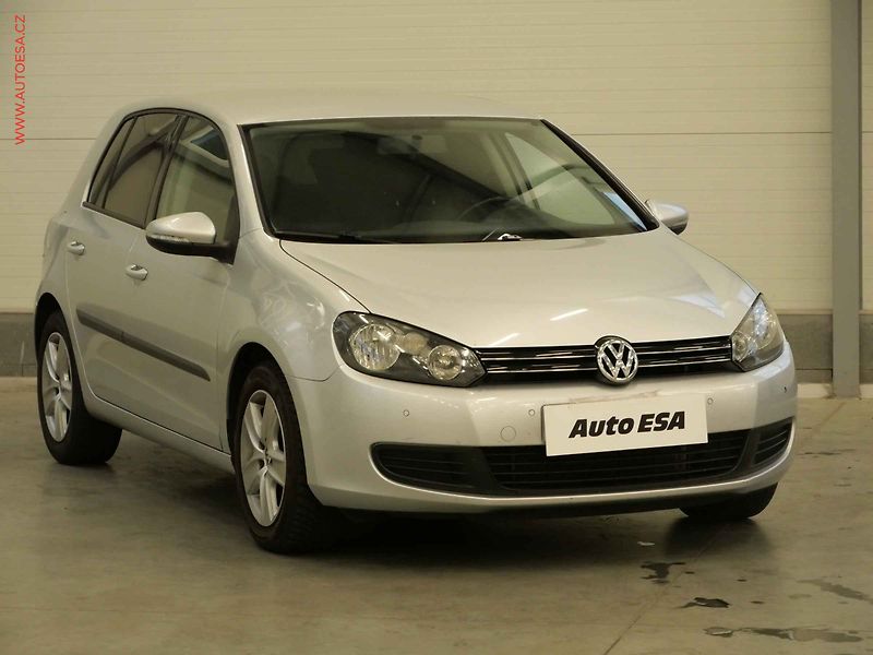 Volkswagen Golf (2009) 1.6i, AT, AC, STK3/28 - fotografie inzerátu