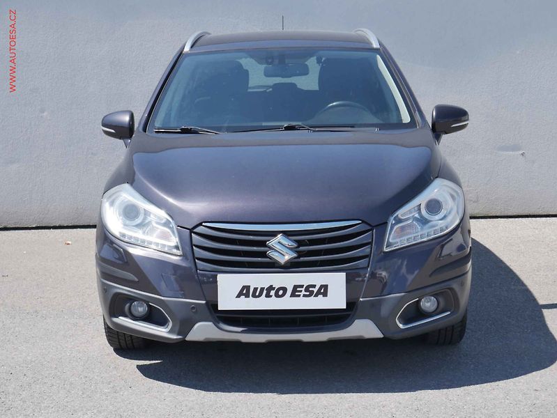Suzuki S-Cross (2014) 1.6 VVT 4x4, Premium - fotka 2 z 15