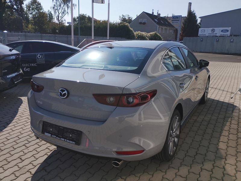 Mazda 3 (2026) SDN 2,5 MT, Centre-line, AKCE! - fotka 4 z 24