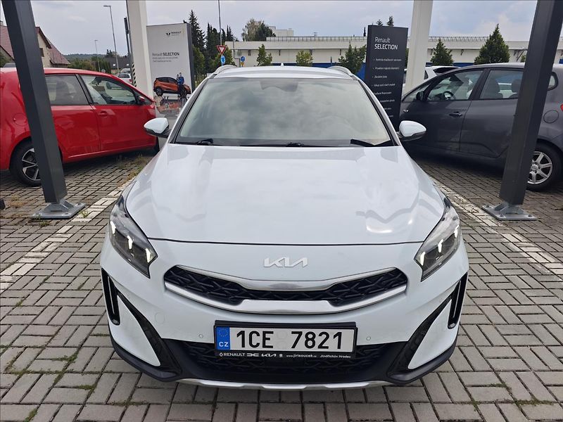 Kia XCeed 1,5 T-GDI 103kW 7DCT automat - fotka 9 z 21