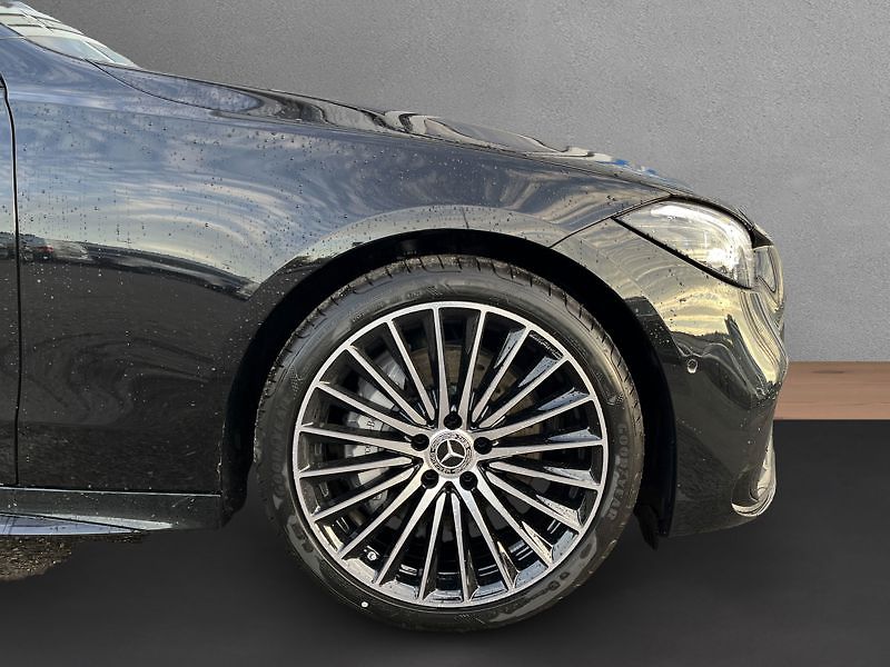 Mercedes-Benz Třídy C Třída C 200 AMG Night - fotka 9 z 18