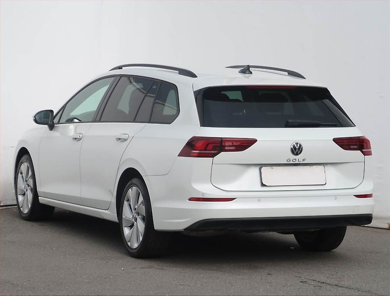 Volkswagen Golf (2025) 1.5 TSI, Full Led,Kamera - fotka 4 z 23