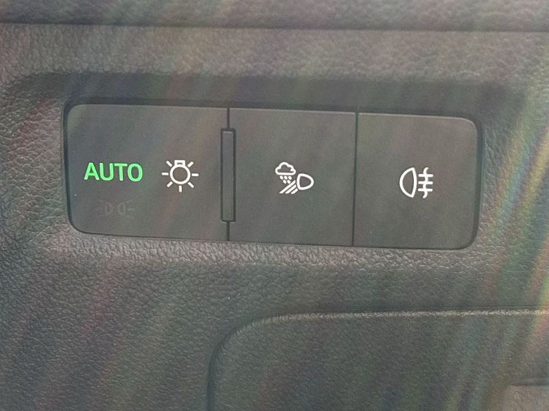 Škoda Octavia (2025) Combi 1.5 TSI M-HEV DSG Sportl - fotka 15 z 30