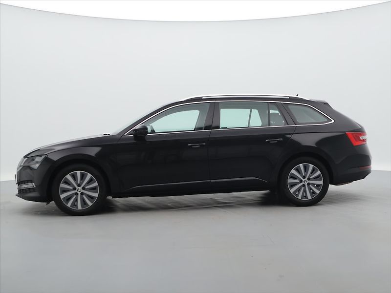 Škoda Superb 2,0 TSI 140kW Style DSG CZ DPH - fotka 3 z 28