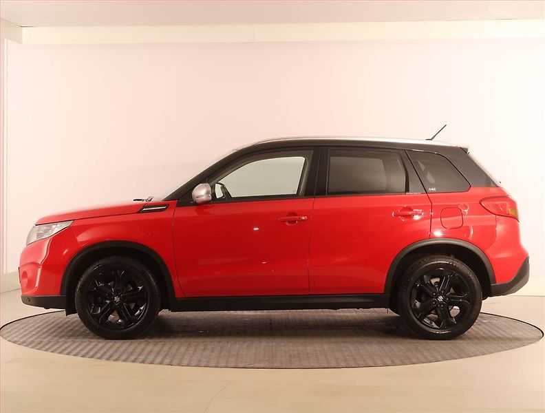 Suzuki Vitara (2015) Elegance 1.4 BoosterJet, 4X4 - fotka 3 z 23