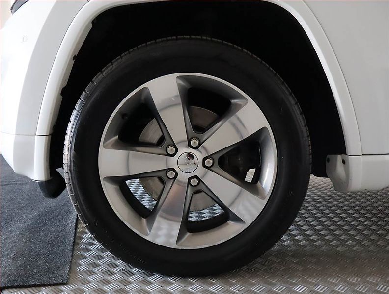 Jeep Grand Cherokee (2016) 3.0 CRD, 4X4, Automat - fotka 15 z 32
