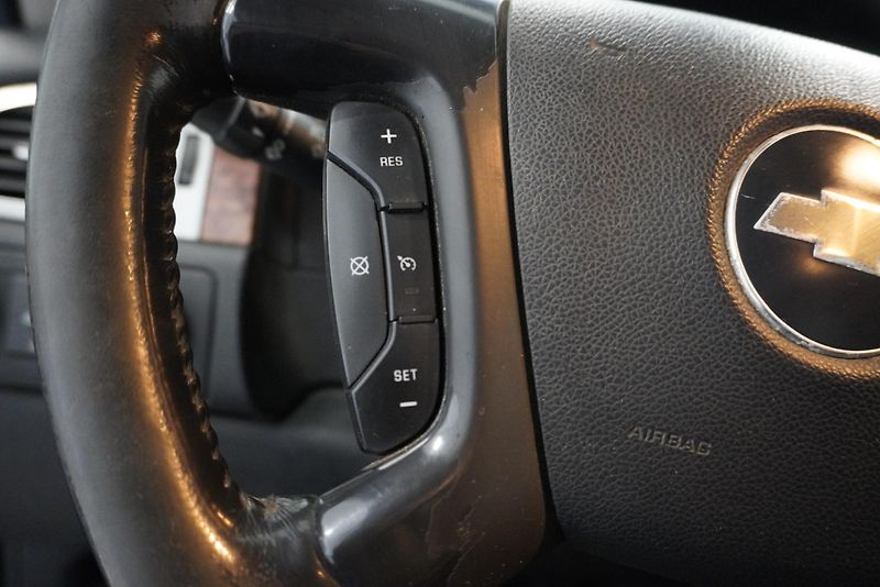 Chevrolet Silverado 2500 6.6 V8 - fotka 18 z 39