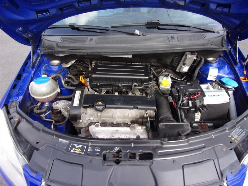 Škoda Fabia 1,4 16V - fotka 23 z 25
