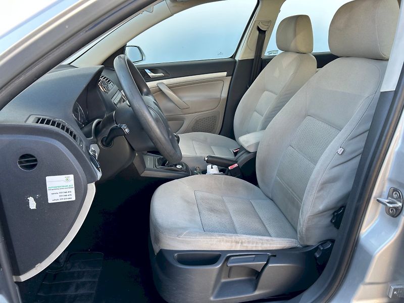 Škoda Octavia (2006) Ambiente 1.6 FSI 85 kW - fotka 12 z 23
