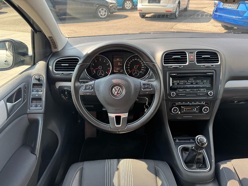 Volkswagen Golf (2012) MATCH 1.2 TSI 63kW - fotka 15 z 43