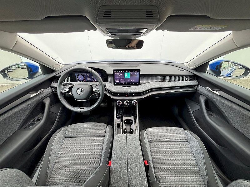 Škoda Superb (2024) 1.5 TSI 110kW DSG Selection - fotka 10 z 35