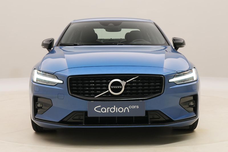 Volvo S60 B5 AWD R-DESIGN AUT CZ - fotka 15 z 44