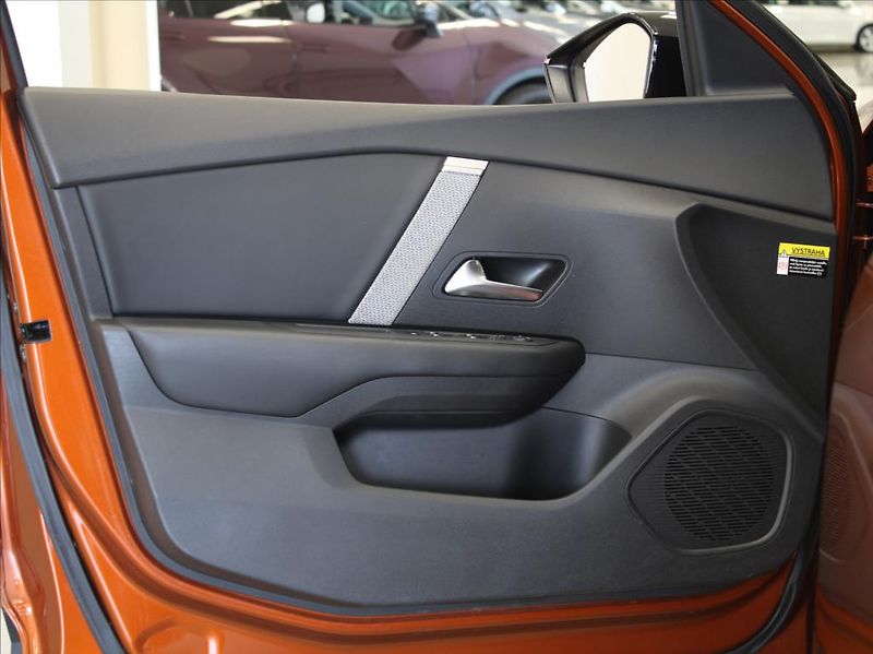 Citroën C4 1,5 HDi 96kW AT Shine TAŽNÉ - fotka 17 z 24