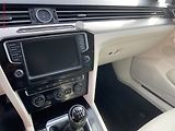 Volkswagen Passat (2015) 2.0 TDi, Highline, LED, navi - náhled 14