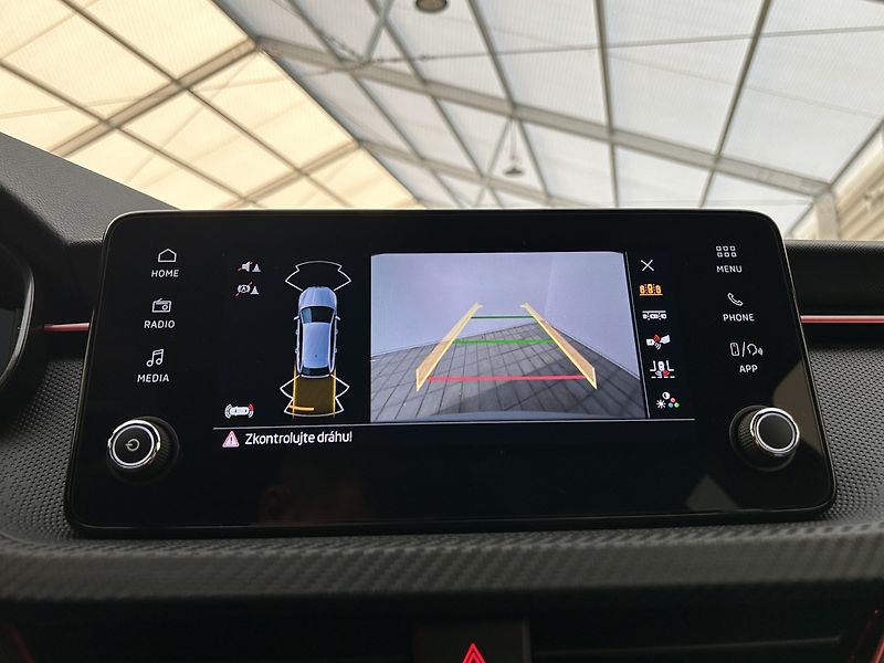 Škoda Scala 1.5 TSI Monte Carlo - fotka 11 z 28