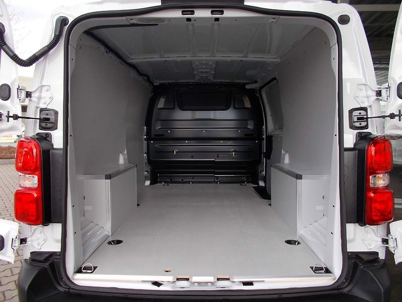 Opel Vivaro (2026) L2 (L) Panel Van 2.2 CDTi (110 - fotka 11 z 31