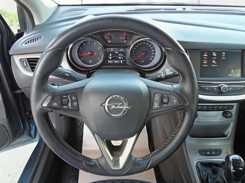 Opel Astra 1.4 Turbo 92kW ST ČR 1maj. - fotka 13 z 27