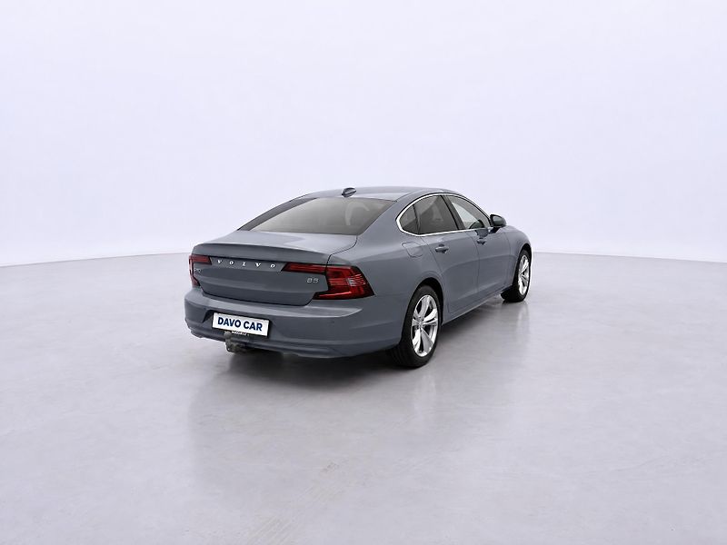 Volvo S90 2,0 B5 184kW CZ DPH - fotka 7 z 41