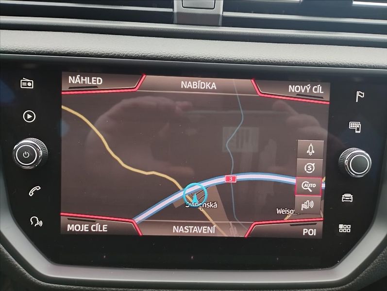 Seat Arona 1,0 TSi 85KW FR - fotka 15 z 23