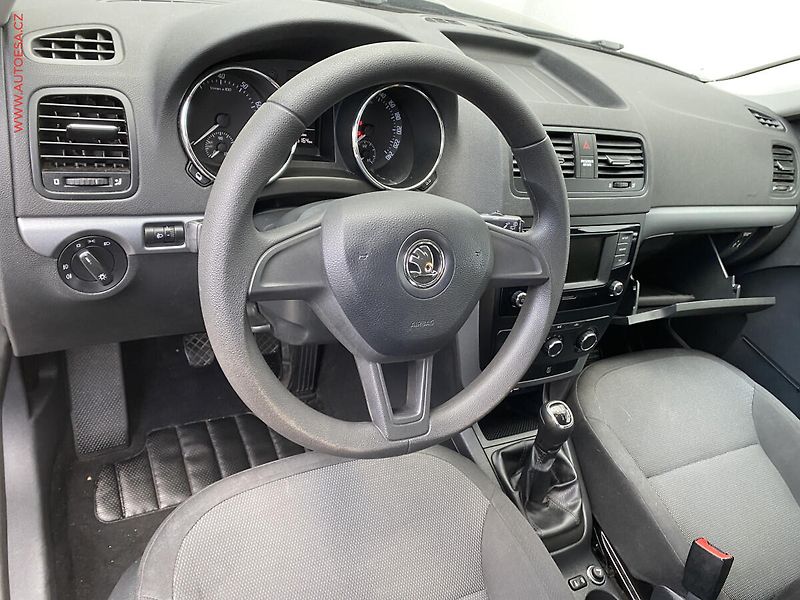 Škoda Yeti (2017) 1.2 TSi, Active, +kola - fotka 12 z 16