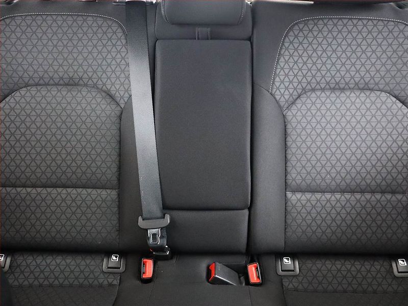 Kia Ceed (2020) 1.4 T-GDI, Automat, Serv.kniha - fotka 8 z 18