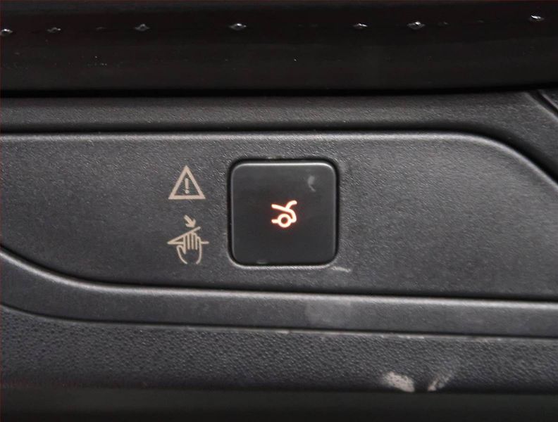 Citroën C4 Picasso (2014) 1.6 HDi, Automat, Navi - fotka 16 z 21