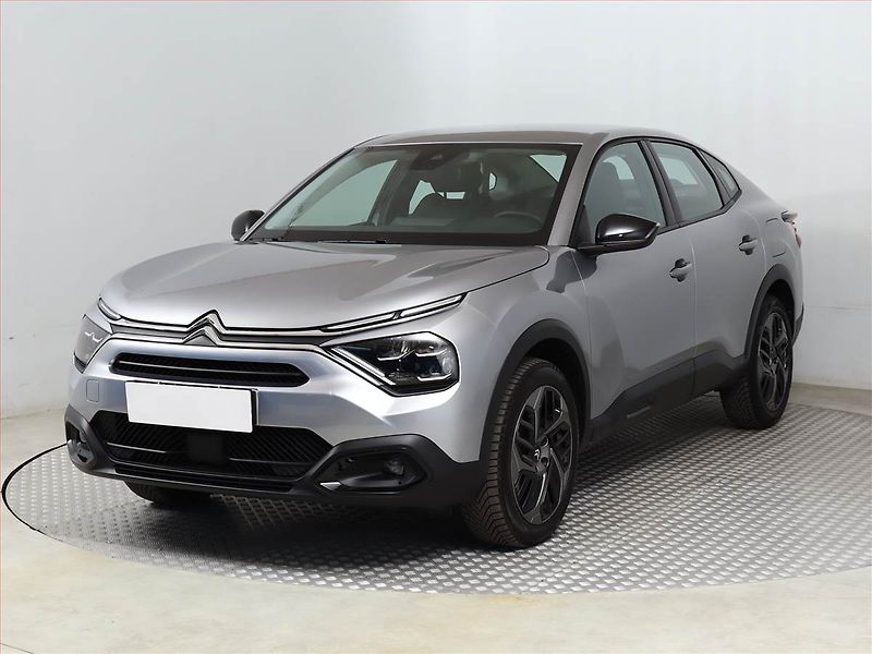 Citroën C4 X (2024) 1.2 PureTech, Automat, ČR - fotka 2 z 18