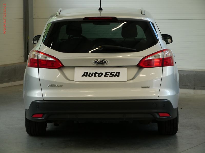 Ford Focus (2012) 1.0 EB, Klima - fotka 5 z 20