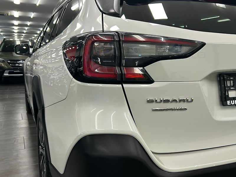 Subaru Outback (2023) 2.5 TOURING 2023 | Záruka - fotka 11 z 53