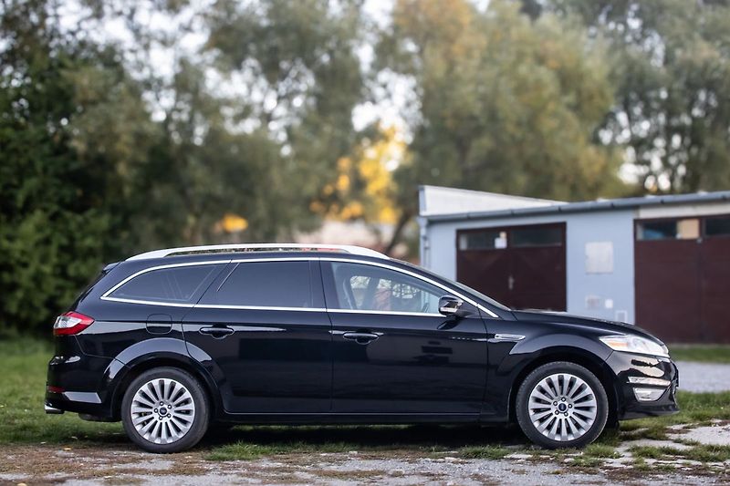 Ford Mondeo - fotka 4 z 33
