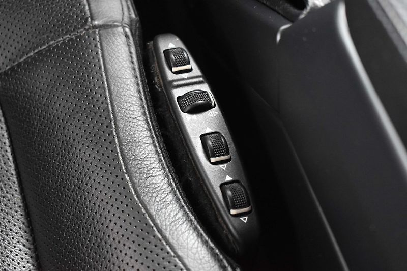 Mercedes-Benz Třídy G 350d TAŽNÉ*EXCLUSIVE*ALCANTARA - fotka 27 z 42
