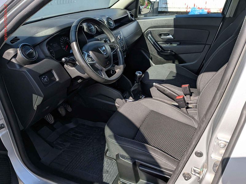 Dacia Duster (2018) 1.5 dCi, 2.maj,ČR, AC, temp - fotka 9 z 17