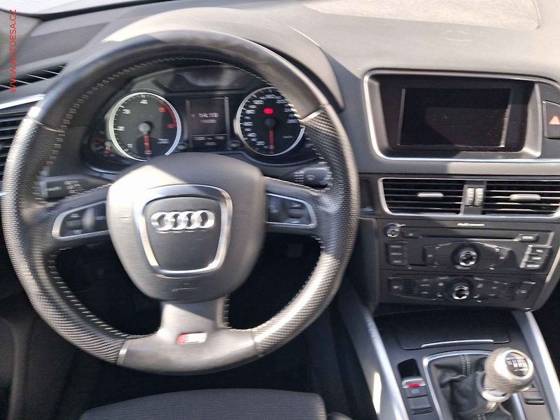 Audi Q5 (2012) 2.0 TDi quattro, S-line, TZ - fotka 11 z 15
