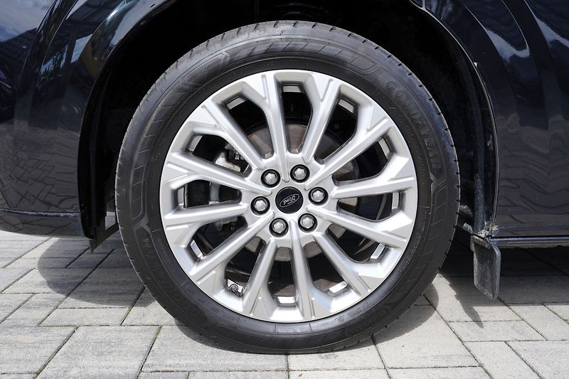 Ford Tourneo Custom 2.0 EcoBlue 4x4 Titanium/Autom - fotka 14 z 48
